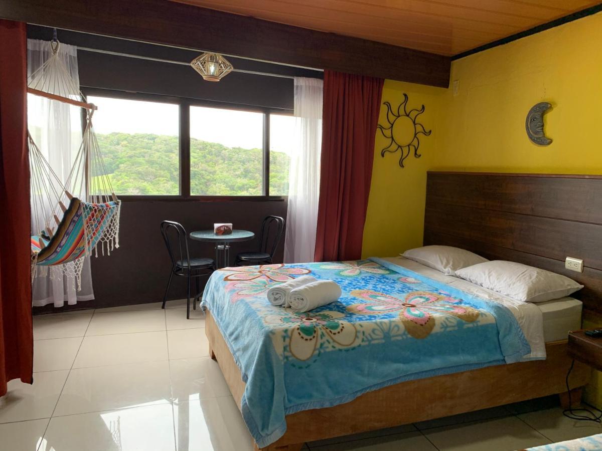 Cabinas Vista Al Golffo Monteverde ภายนอก รูปภาพ