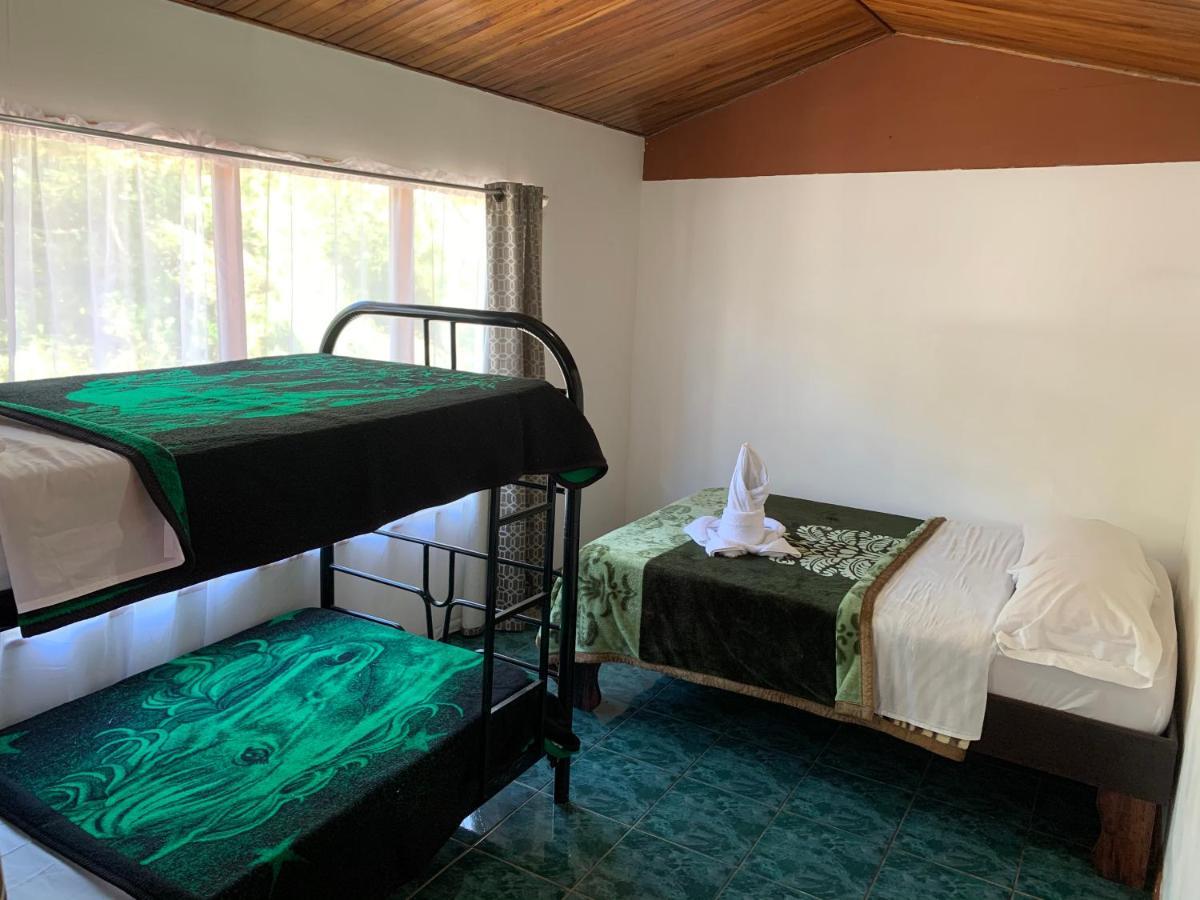 Cabinas Vista Al Golffo Monteverde ภายนอก รูปภาพ