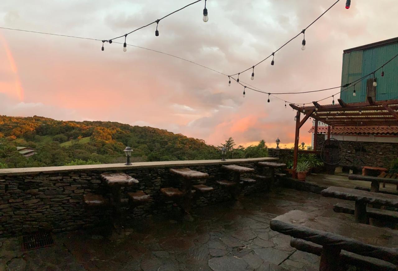 Cabinas Vista Al Golffo Monteverde ภายนอก รูปภาพ