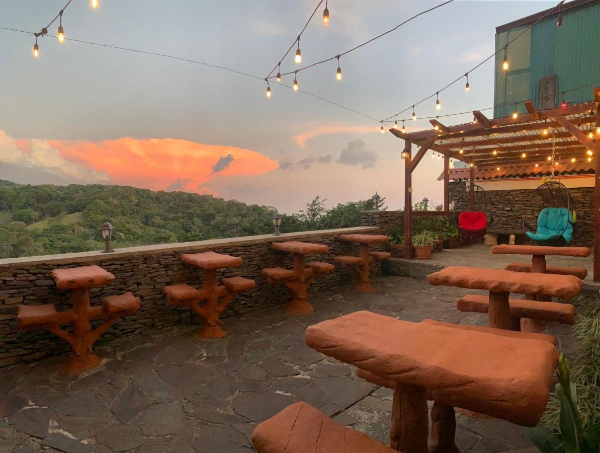 Cabinas Vista Al Golffo Monteverde ภายนอก รูปภาพ