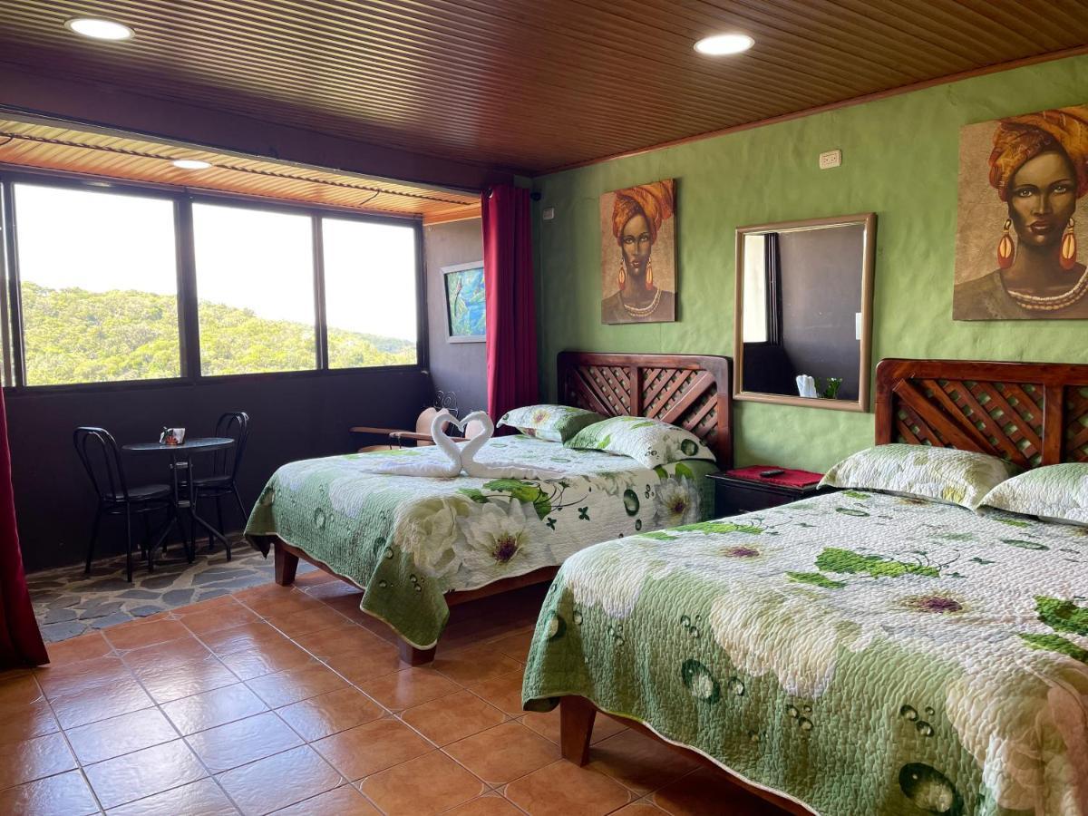 Cabinas Vista Al Golffo Monteverde ภายนอก รูปภาพ