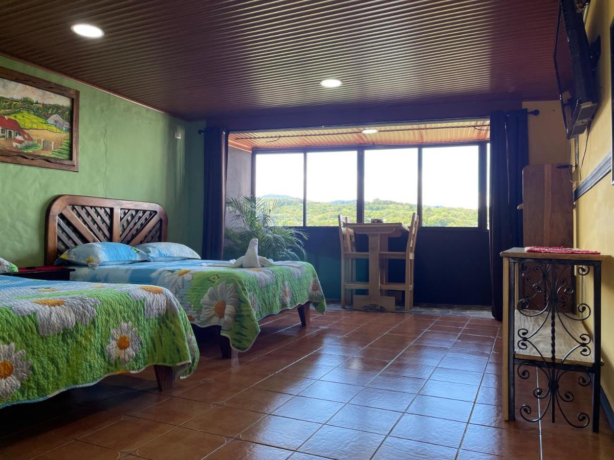 Cabinas Vista Al Golffo Monteverde ภายนอก รูปภาพ