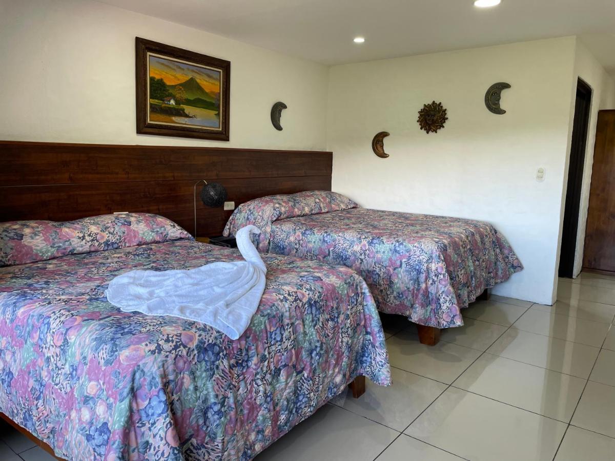 Cabinas Vista Al Golffo Monteverde ภายนอก รูปภาพ